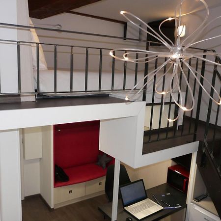 Le 12 Pierres - Croix-Rousse - Cosy & Design Apartment Лион Екстериор снимка